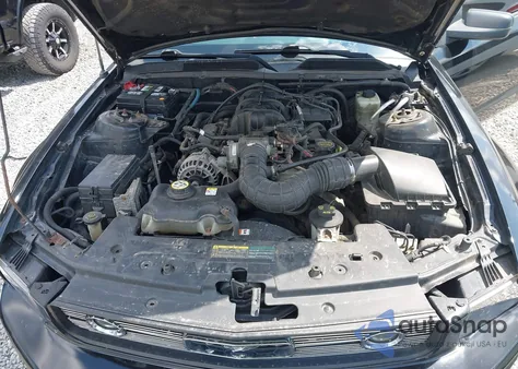 2006 Ford Mustang V6 from USA, damaged, VIN 1ZVFT80N665237807